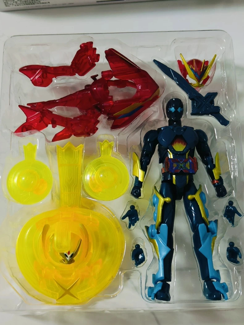 バンダイ仮面ライダーデラックス超可動アクションフィギュア ゲ - Cosplay Prop Building のレビューと価格